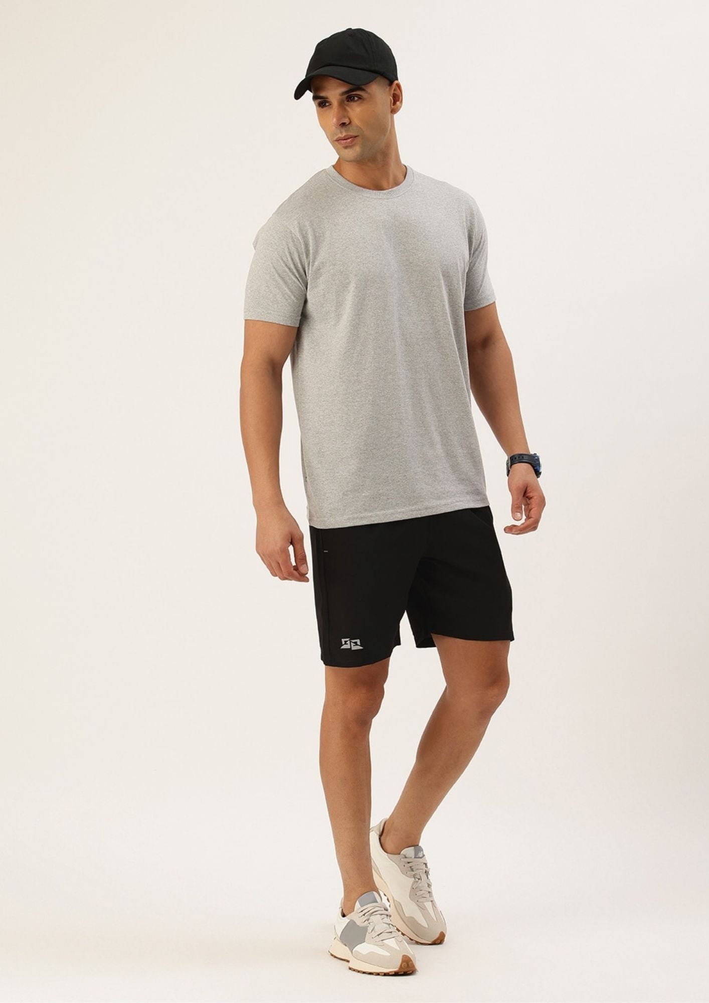 FIFTY TWO Men's Essential Casual Shorts – Laid-back Comfort for Warm Days